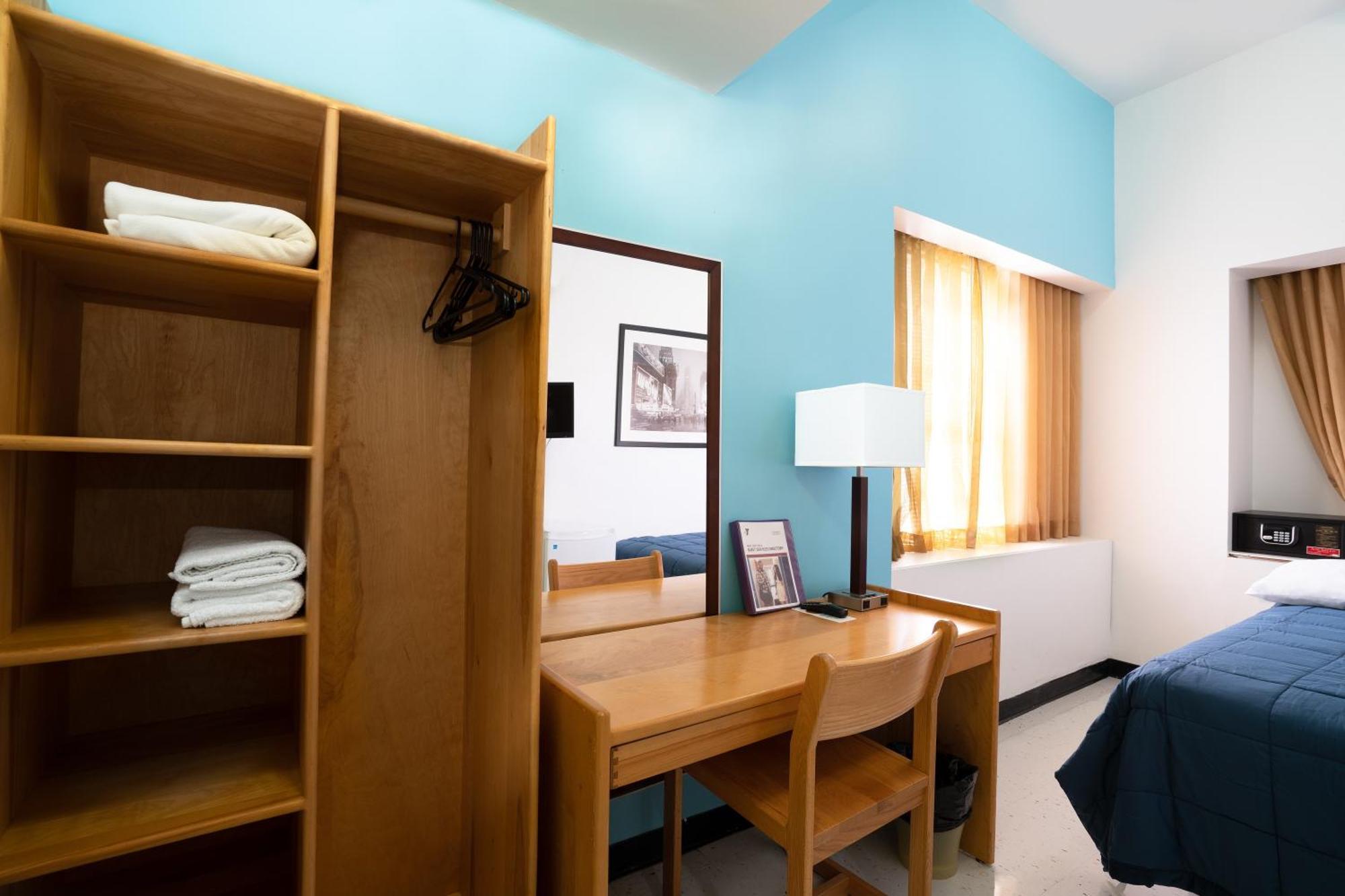Deluxe Double Room Private Bathroom