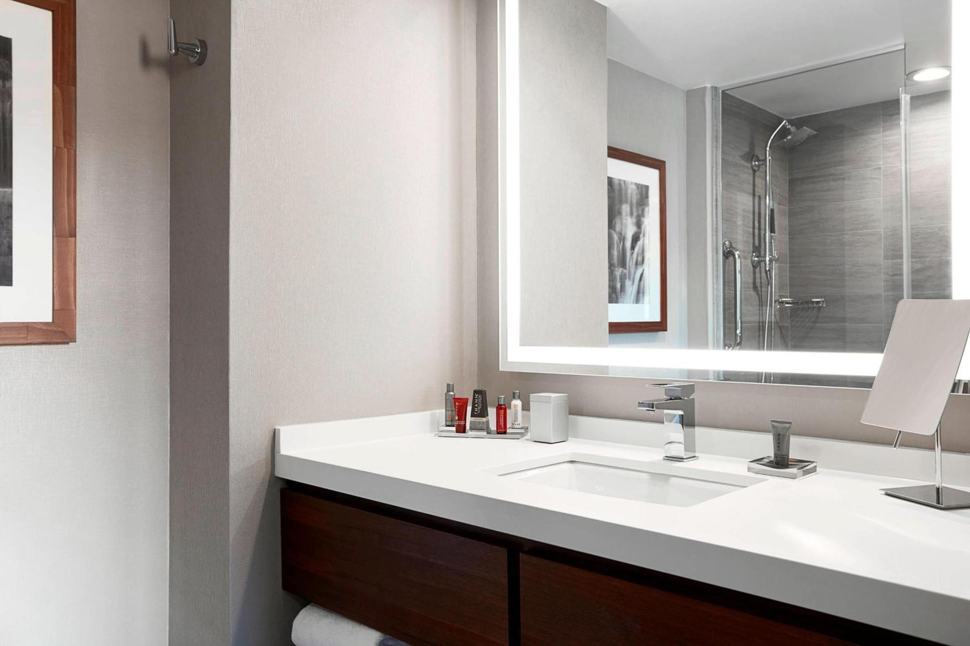 Guest King Room