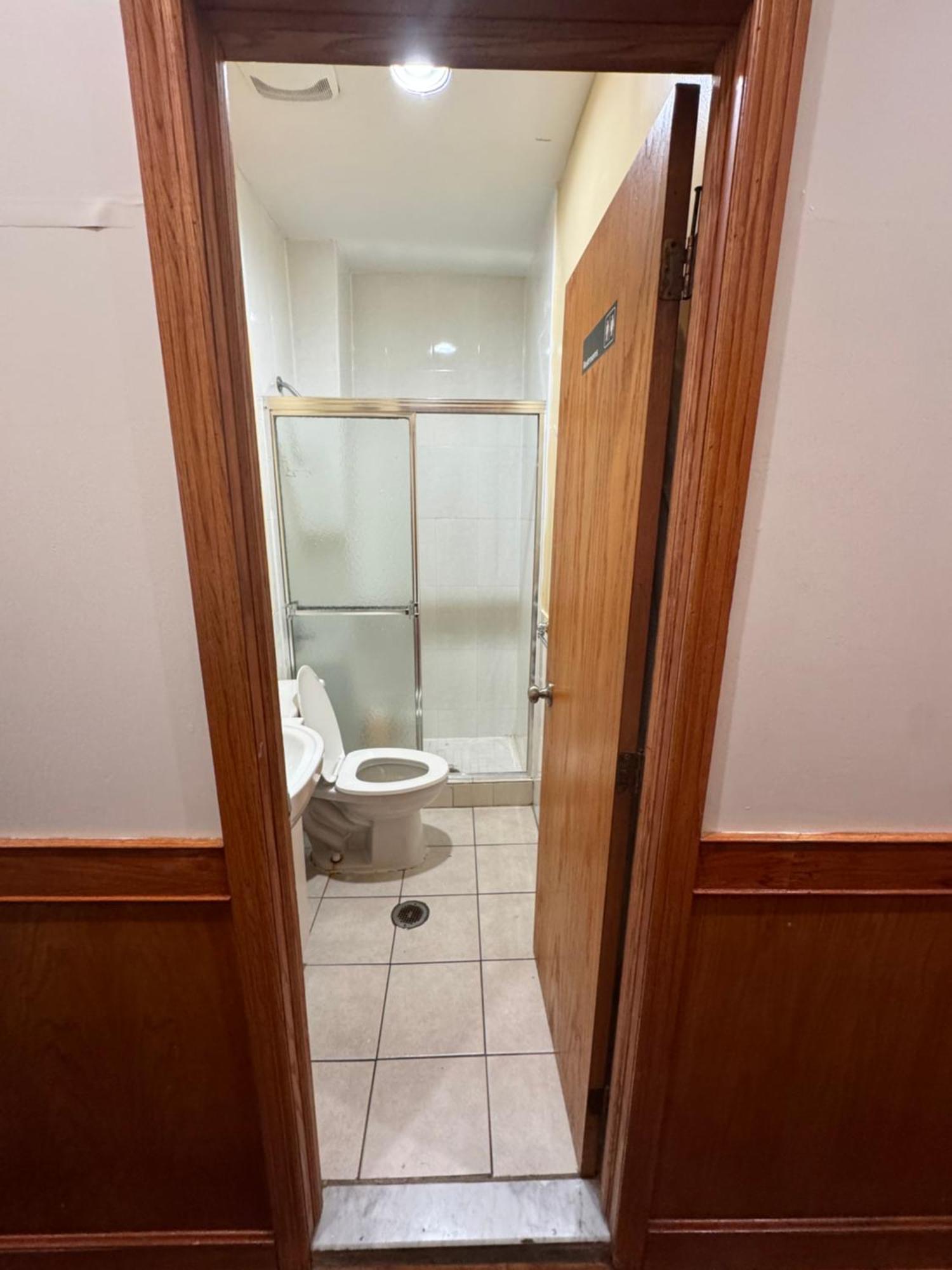 Standard Double No Window