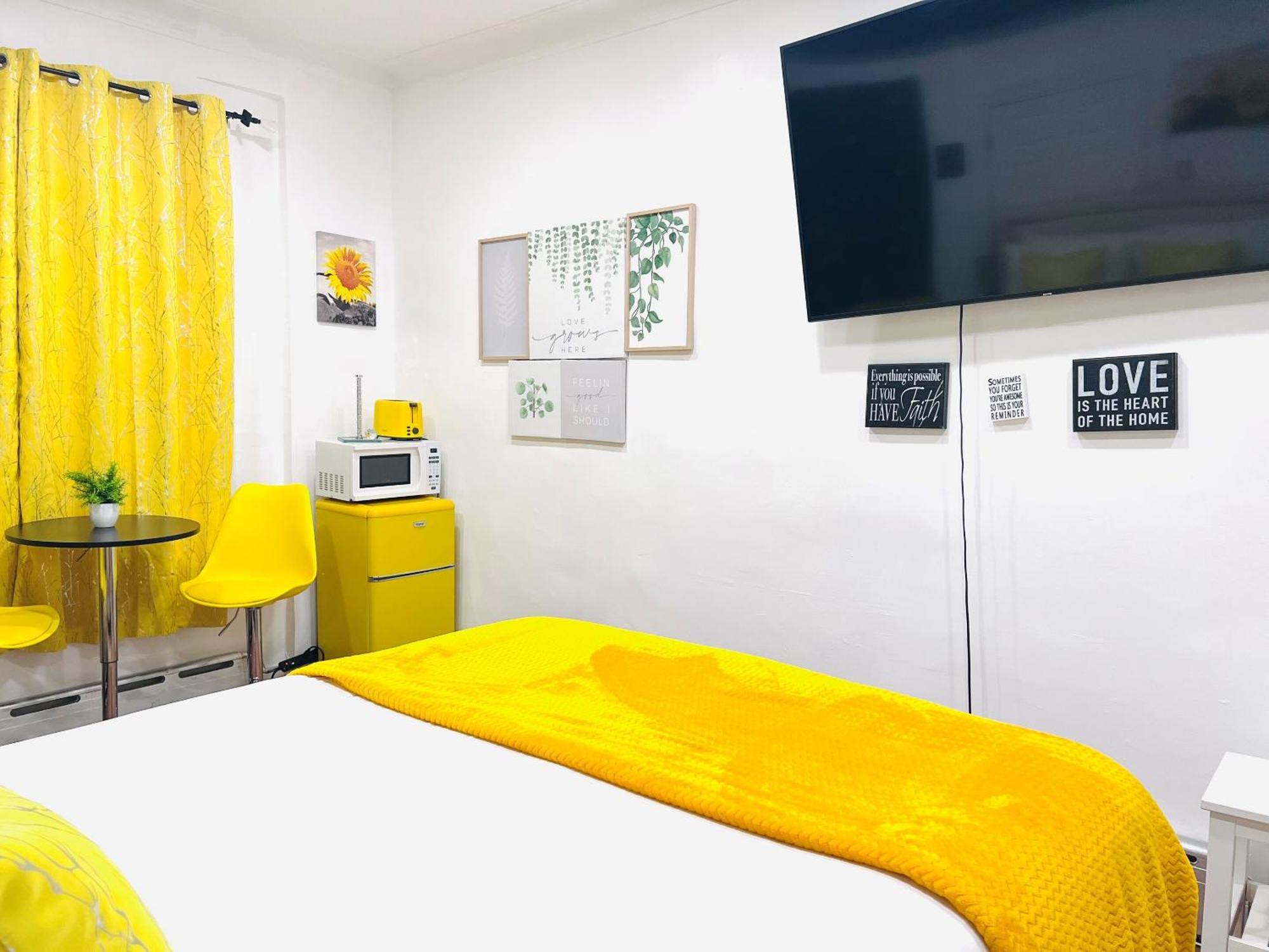 Queen Room