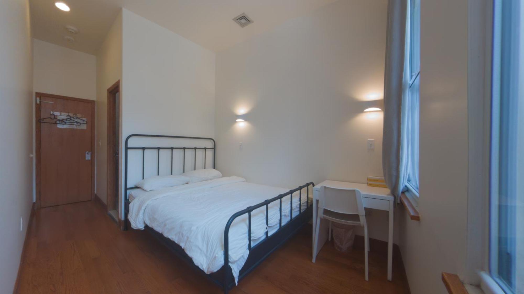 Double Room Private Bathroom