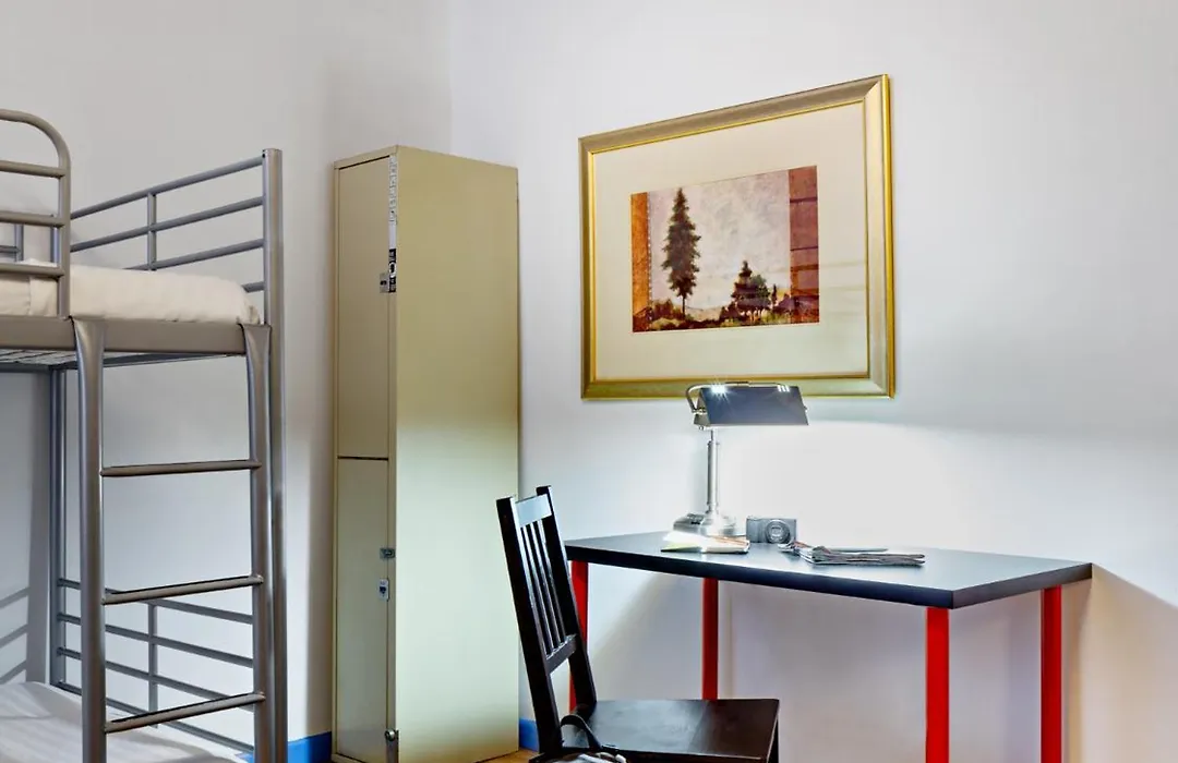 Central Park West Hostel-1