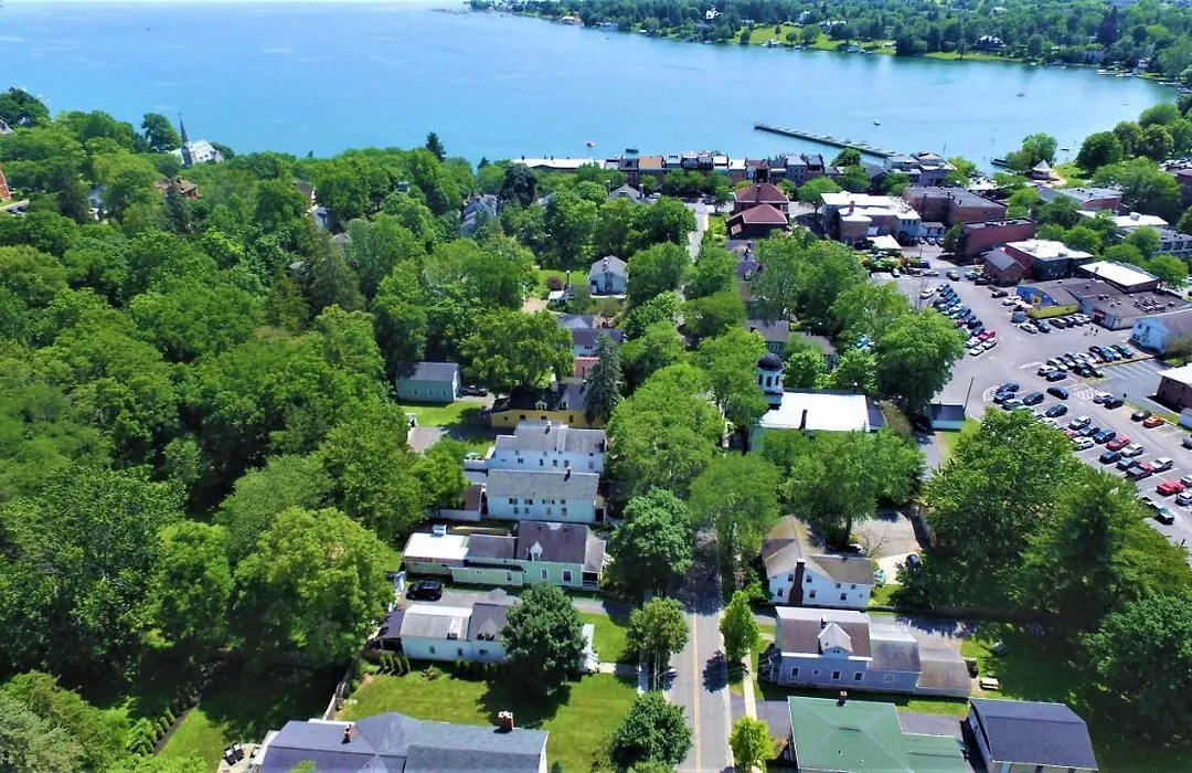 34 State "Historic Luxury Suites" Skaneateles-1