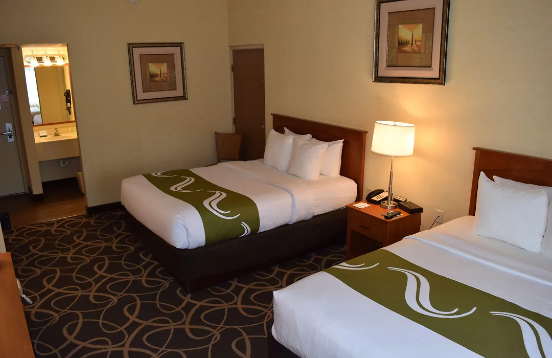Quality Hotel & Suites At The Falls-1