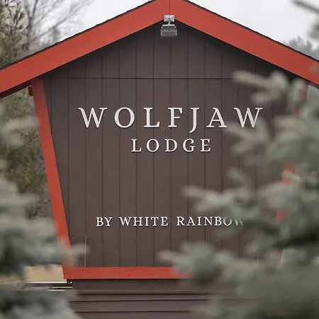 Wolfjaw Lodge-3