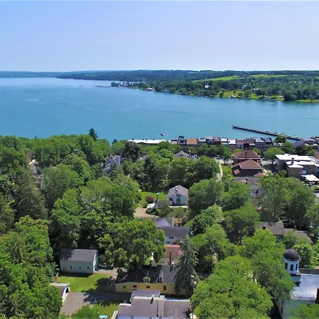 34 State "Historic Luxury Suites" Skaneateles-3