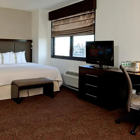 Holiday Inn Soho-3