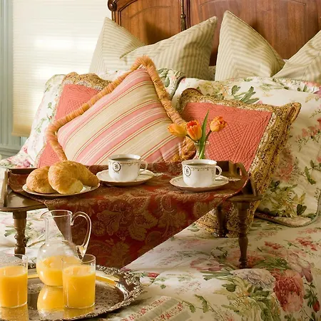 A B&B At The Edward Harris House Inn-3
