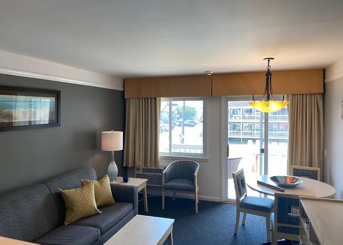 Montauk Vacation Rentals near Barone Fortress