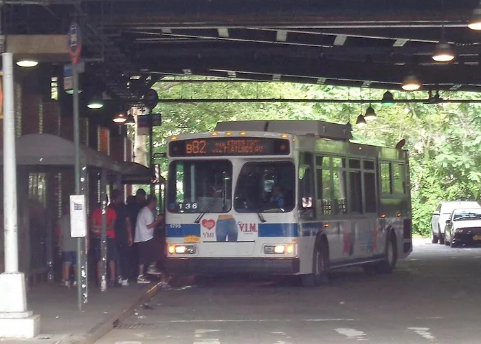 Classical American House 4 New York