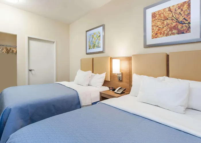 Days Inn By Wyndham Brooklyn Crown Heights New York