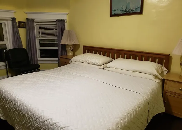 Harbor House Bed And Breakfast New York