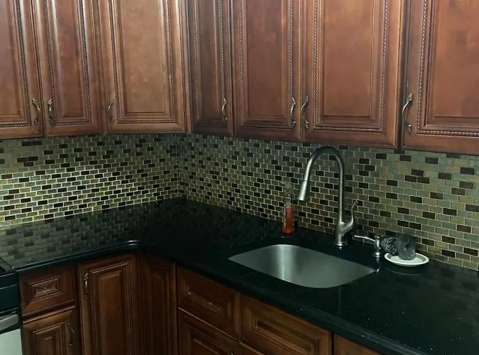 A Cheap Room In Queens New York