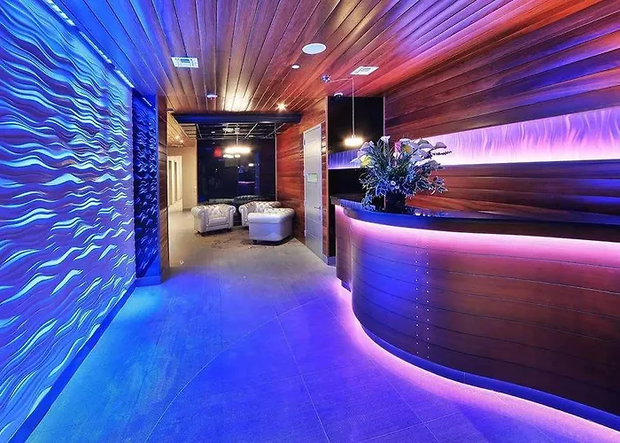 Condor Hotel By Luxurban New York