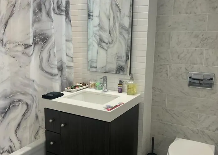 Two Bedroom Condo In Upper West Side ニューヨーク
