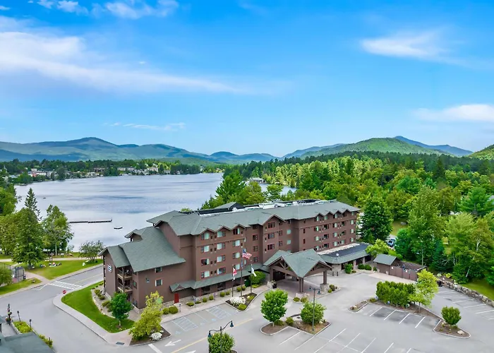 4 meilleurs Hôtels Spa à Lake Placid pour une Escapade Relaxante