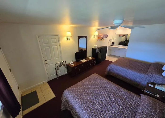 Cooperstown Motels