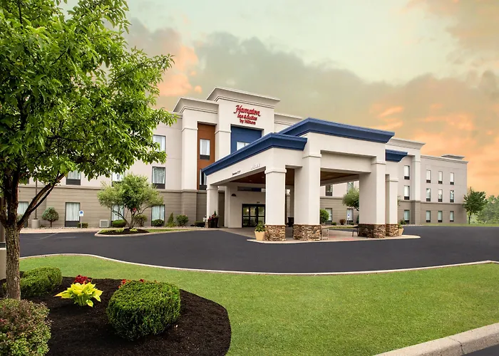 New Hartford Hotels