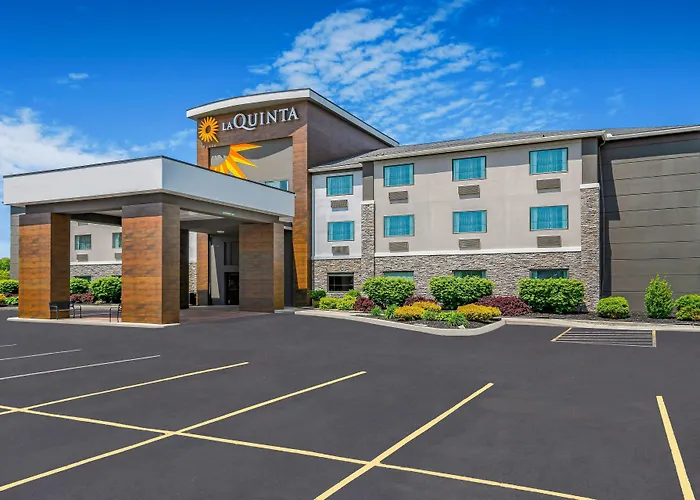 West Henrietta Hotels