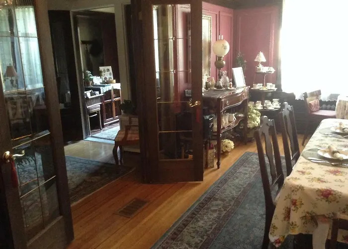 Hanover House Bed And Breakfast Niagarafälle Mit einem Kasino